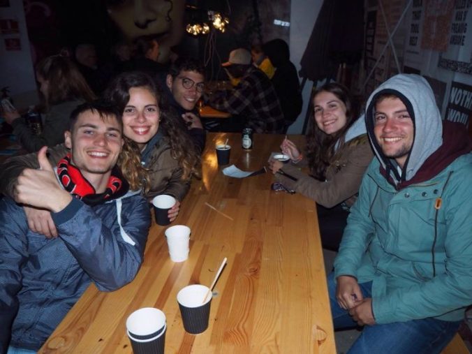 v4l2017_490_o-1-768x576